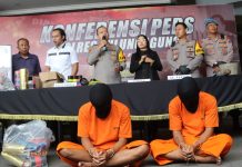 Diduga Jual Bubuk Mesiu, Lima Tersangka Diringkus Polisi, 3 Diantaranya Masih Di Bawah Umur