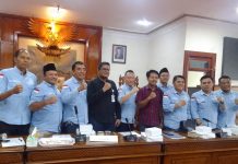 Kepala Bulog Subdivre Tulungagung Ikuti Audiensi Komisi B DPRD Tulungagung Bersama LSM Bintara Dan Dinas Pertanian