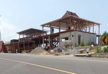 Puluhan Bangunan Liar Di Bahu Jalan JLS Sine Jadi Sorotan, Perhutani Angkat Bicara