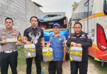 Truk Tangki BBM Terguling Di JLS Tulungagung, Polisi Telusuri Keberadaan Sopir Dan Legalitas Muatan